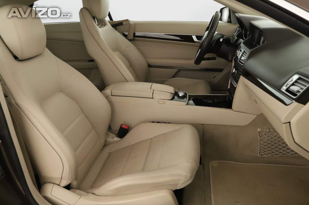 Foto inzerátu Mercedes E E 350 BlueTEC