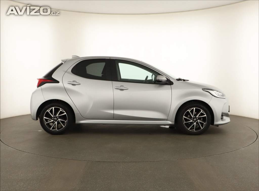 Foto inzerátu Toyota Yaris 1.5 VVT-i
