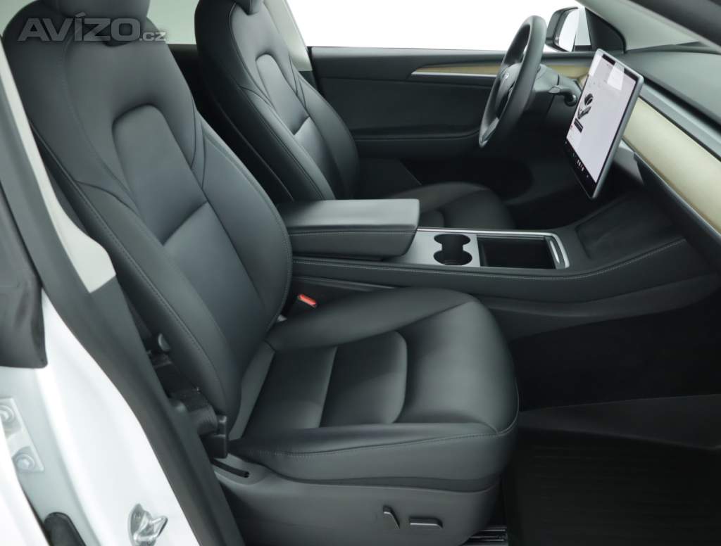 Foto inzerátu Tesla Model Y Long Range AWD 75kWh