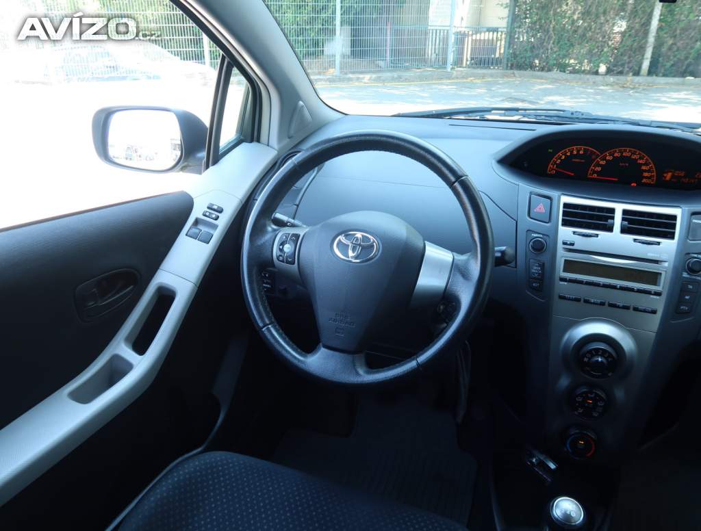 Foto inzerátu Toyota Yaris 1.0 VVT-i
