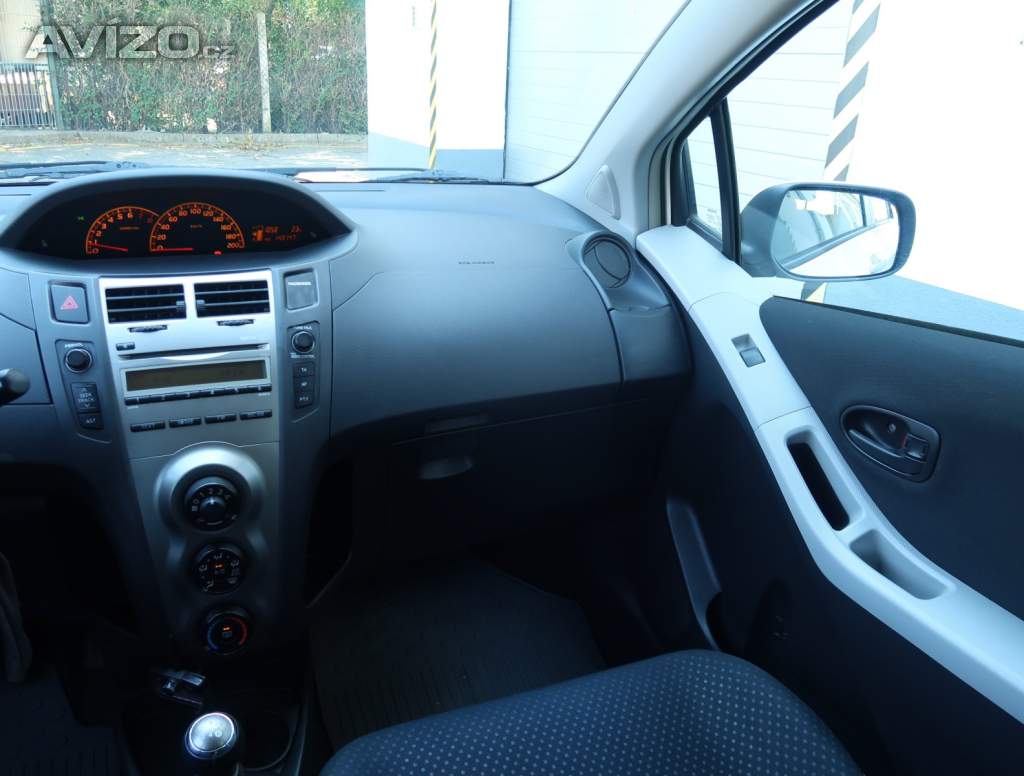 Foto inzerátu Toyota Yaris 1.0 VVT-i