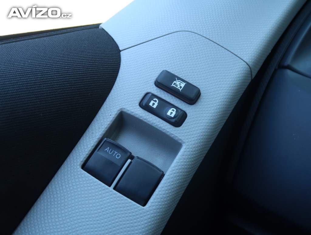 Foto inzerátu Toyota Yaris 1.0 VVT-i