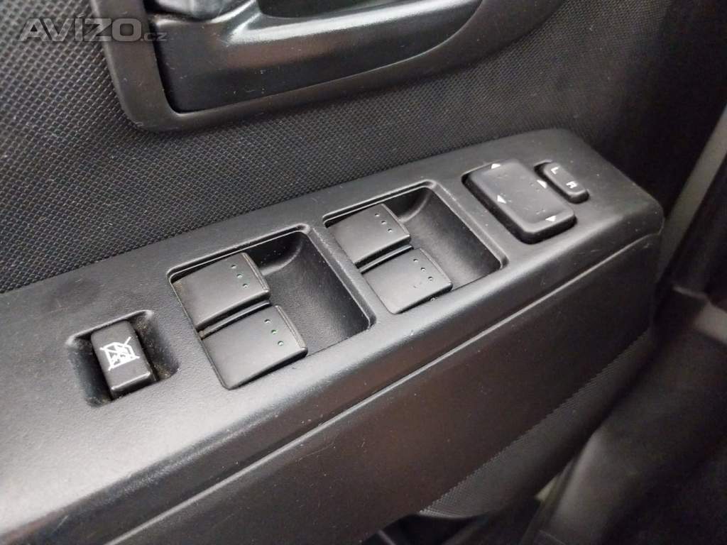 Foto inzerátu Mazda 5 1.8