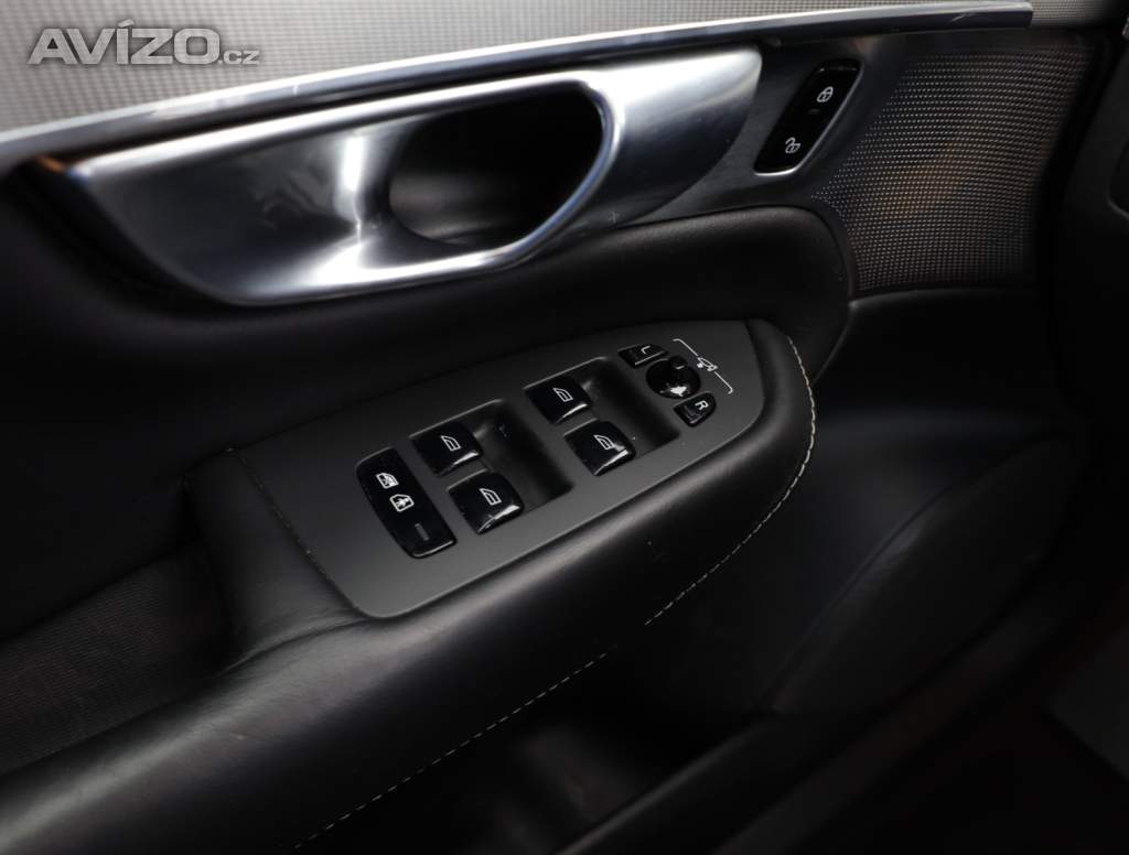 Foto inzerátu Volvo XC90 B5 AWD