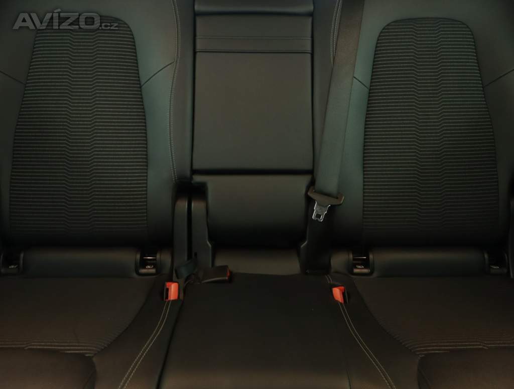 Foto inzerátu Mercedes EQB EQB 300 4MATIC