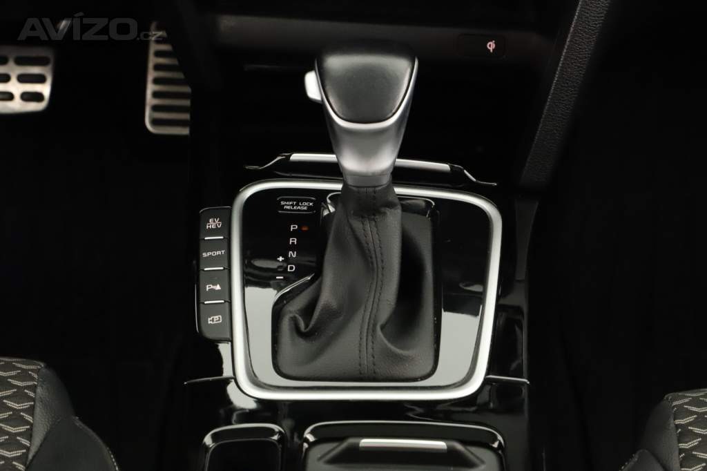 Foto inzerátu Kia Ceed 1.6 GDI plug-in