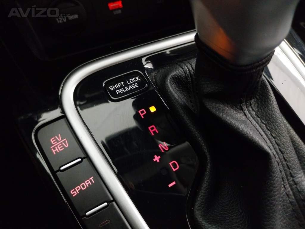 Foto inzerátu Kia Ceed 1.6 GDI plug-in