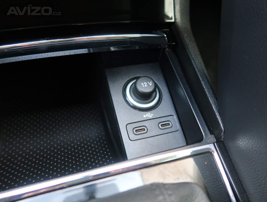 Foto inzerátu Skoda Karoq 1.5 TSI