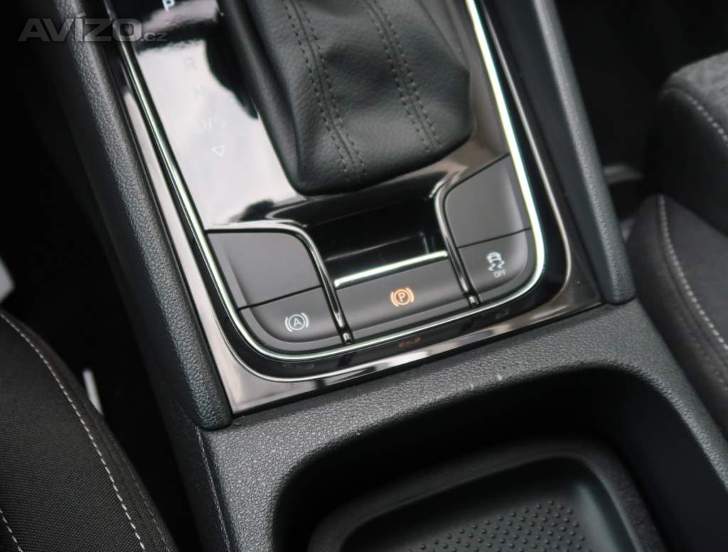 Foto inzerátu Skoda Karoq 1.5 TSI