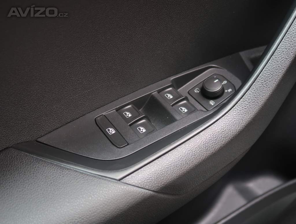 Foto inzerátu Skoda Karoq 1.5 TSI