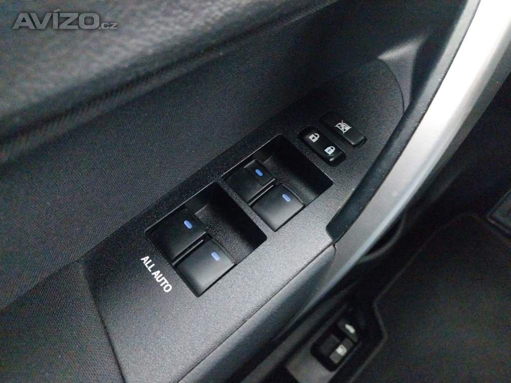 Foto inzerátu Toyota Corolla 1.6 Valvematic