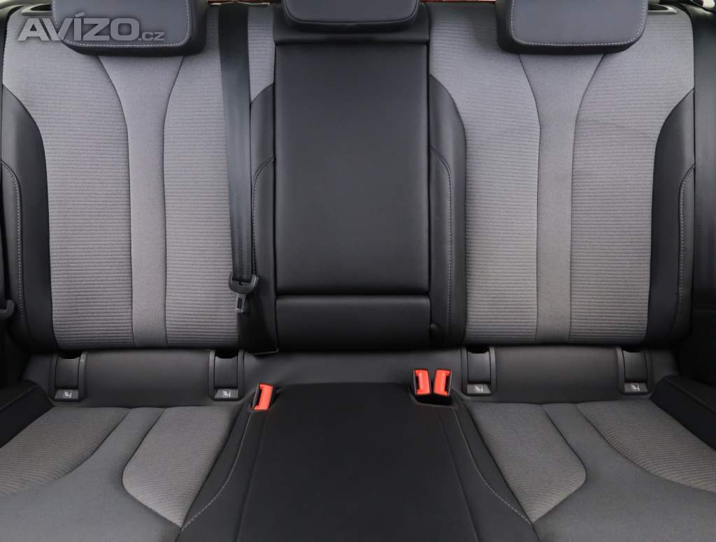 Foto inzerátu Skoda Enyaq 60 (62 kWh)