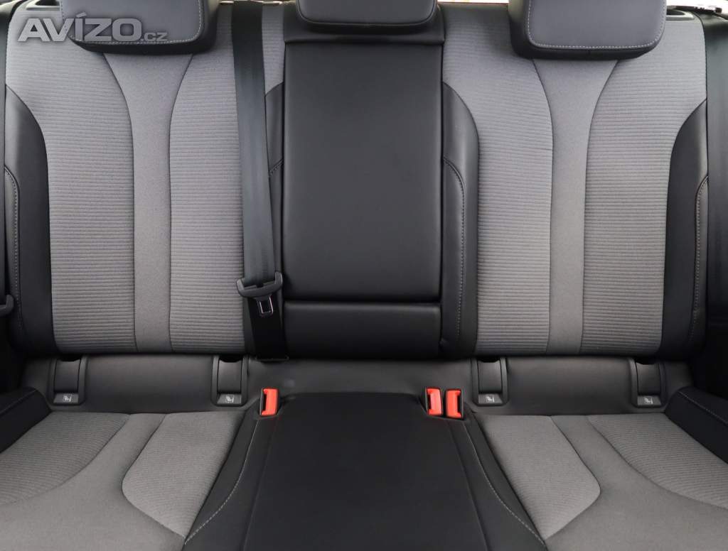 Foto inzerátu Skoda Enyaq 60 (62 kWh)