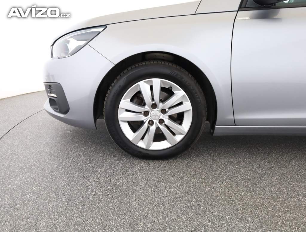 Foto inzerátu Peugeot 308 1.2 PureTech
