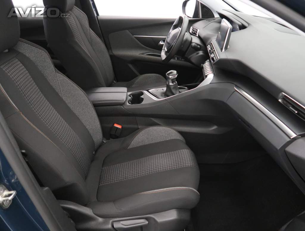 Foto inzerátu Peugeot 3008 1.5 BlueHDi