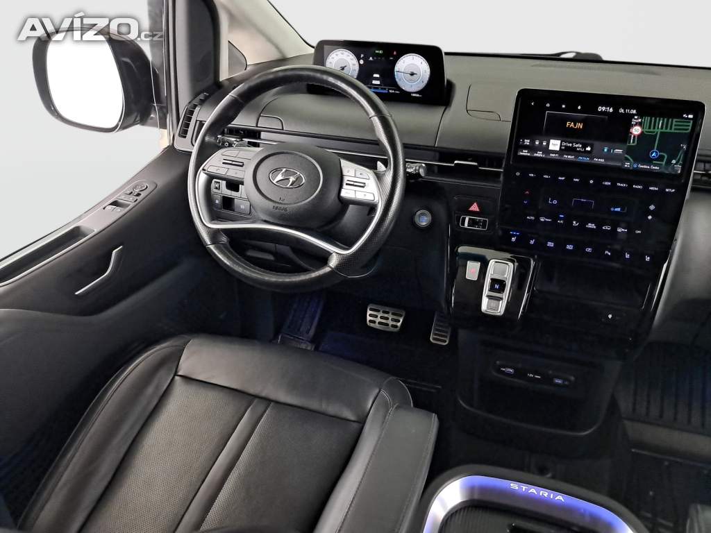 Foto inzerátu Hyundai Staria 2.2 CRDi