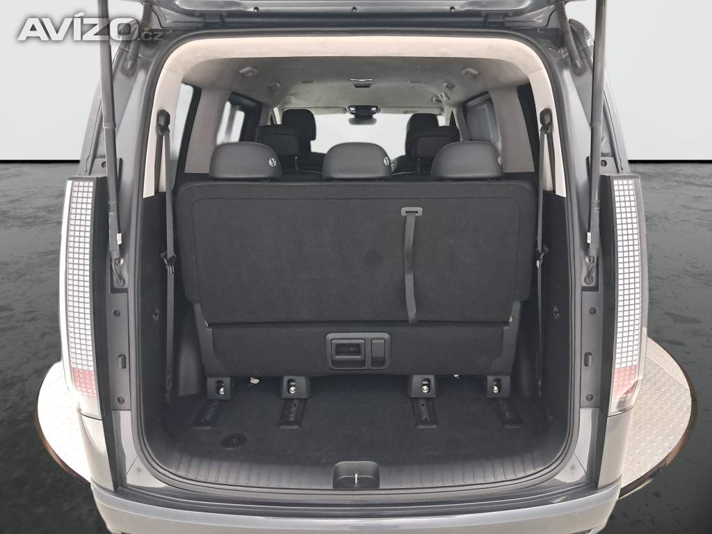 Foto inzerátu Hyundai Staria 2.2 CRDi