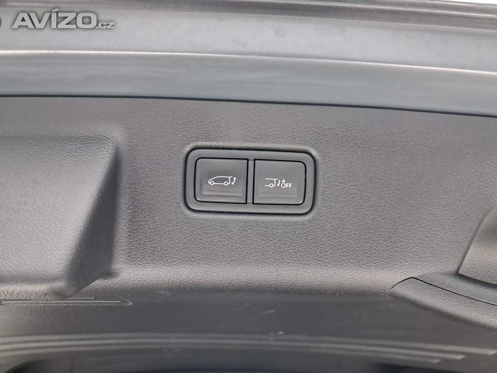 Foto inzerátu Hyundai Staria 2.2 CRDi