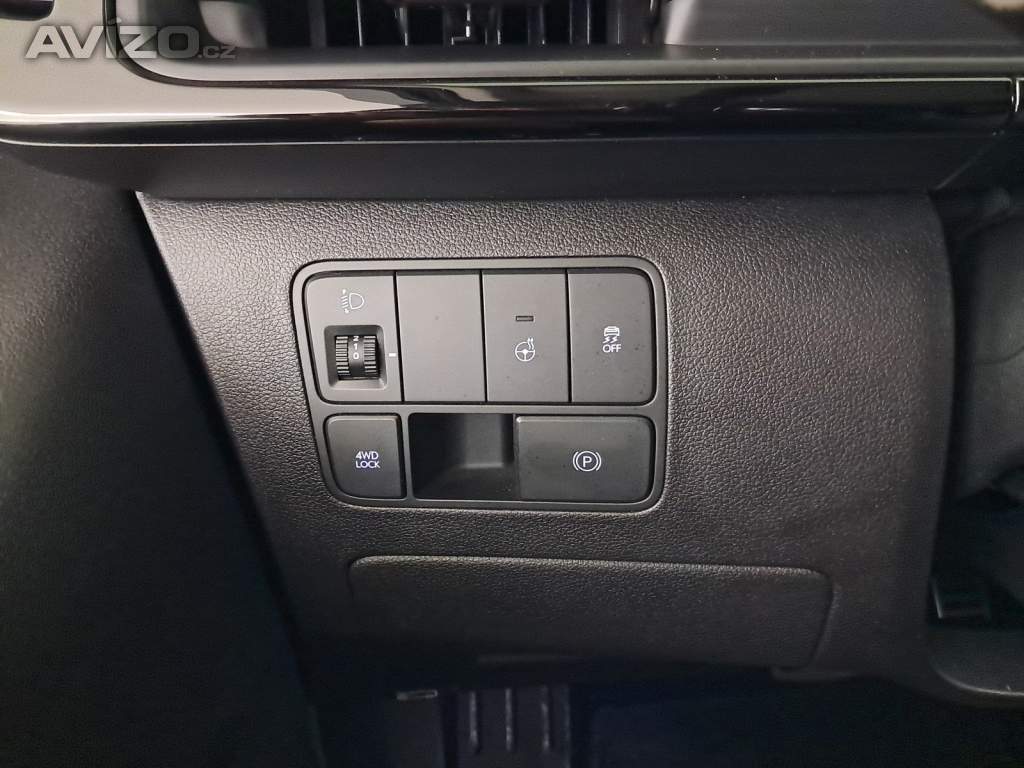 Foto inzerátu Hyundai Staria 2.2 CRDi