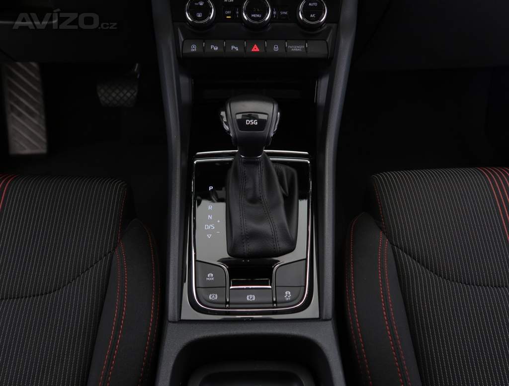 Foto inzerátu Skoda Karoq 1.5 TSI