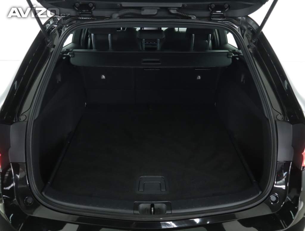 Foto inzerátu Toyota Corolla 1.8 Hybrid