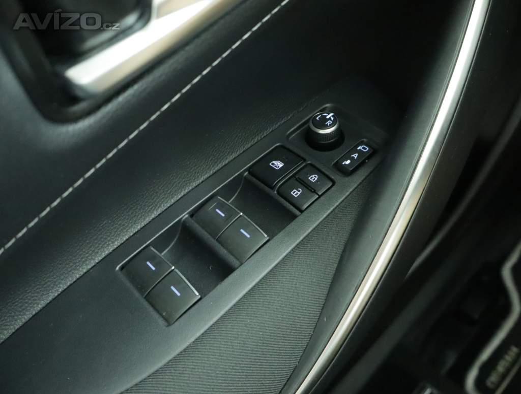 Foto inzerátu Toyota Corolla 1.8 Hybrid
