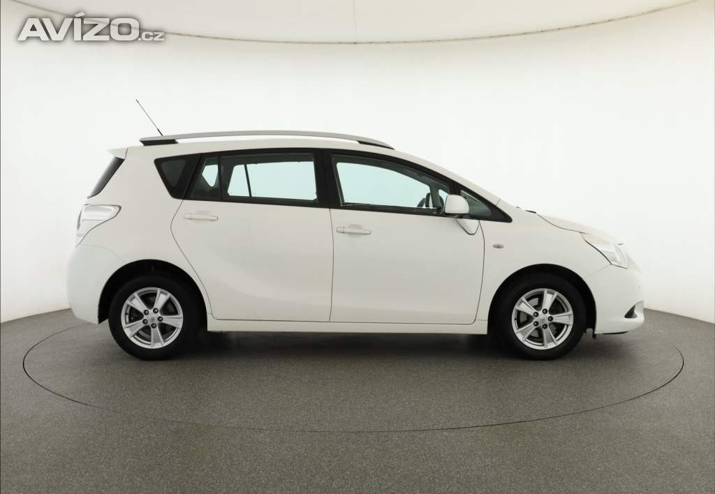 Foto inzerátu Toyota Verso 1.8 Valvematic