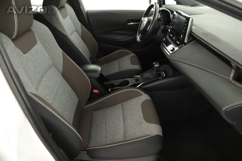 Foto inzerátu Toyota Corolla 1.8 Hybrid