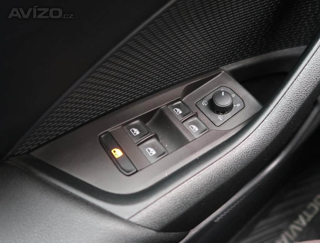 Foto inzerátu Skoda Octavia 1.5 TSI