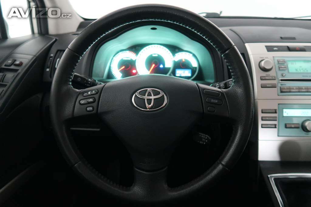 Foto inzerátu Toyota Corolla Verso 2.2 D-4D