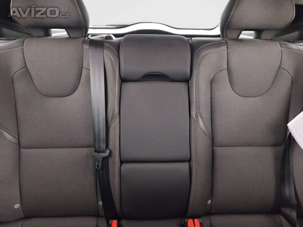 Foto inzerátu Volvo V40 Cross Country 2.0 D3