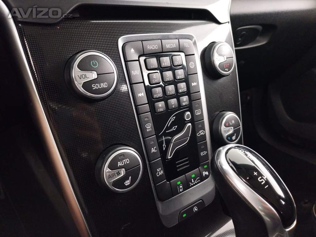 Foto inzerátu Volvo V40 Cross Country 2.0 D3