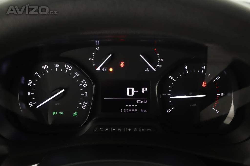 Foto inzerátu Peugeot Traveller 2.0 BlueHDi