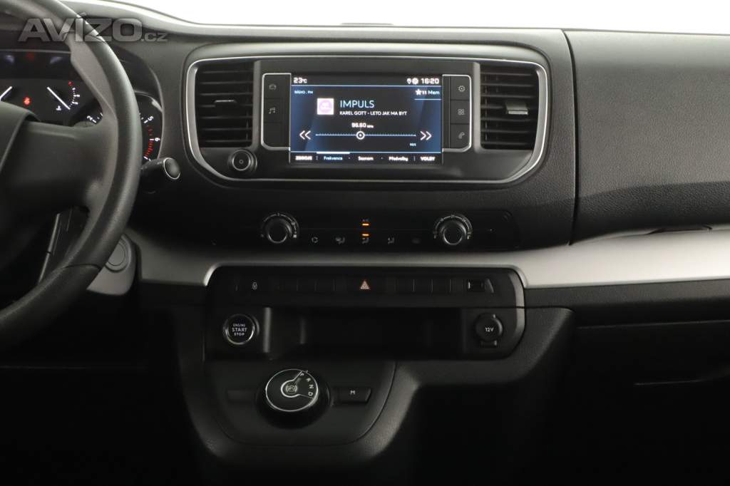 Foto inzerátu Peugeot Traveller 2.0 BlueHDi