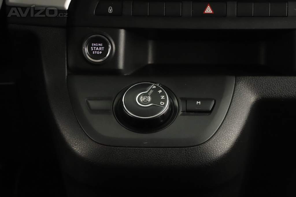 Foto inzerátu Peugeot Traveller 2.0 BlueHDi