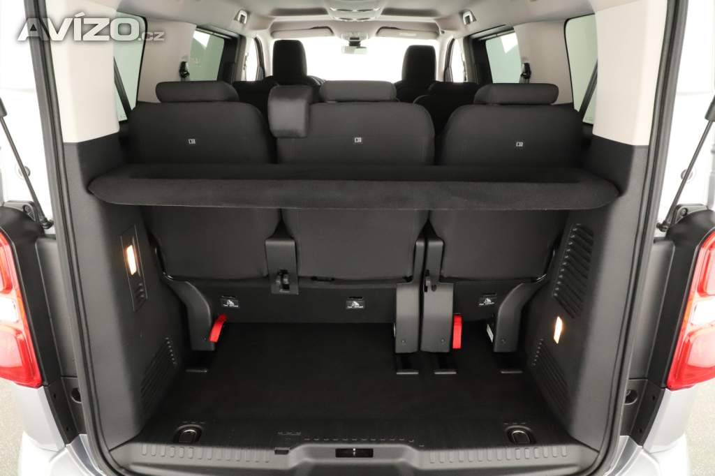 Foto inzerátu Peugeot Traveller 2.0 BlueHDi
