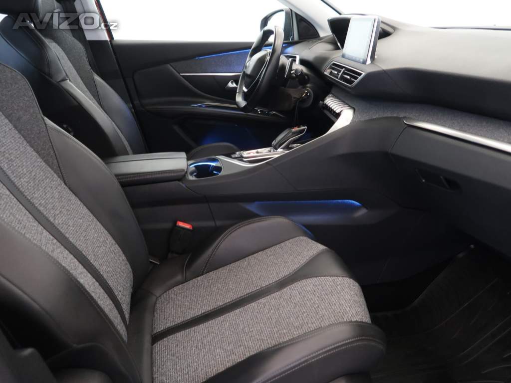 Foto inzerátu Peugeot 3008 1.5 BlueHDi
