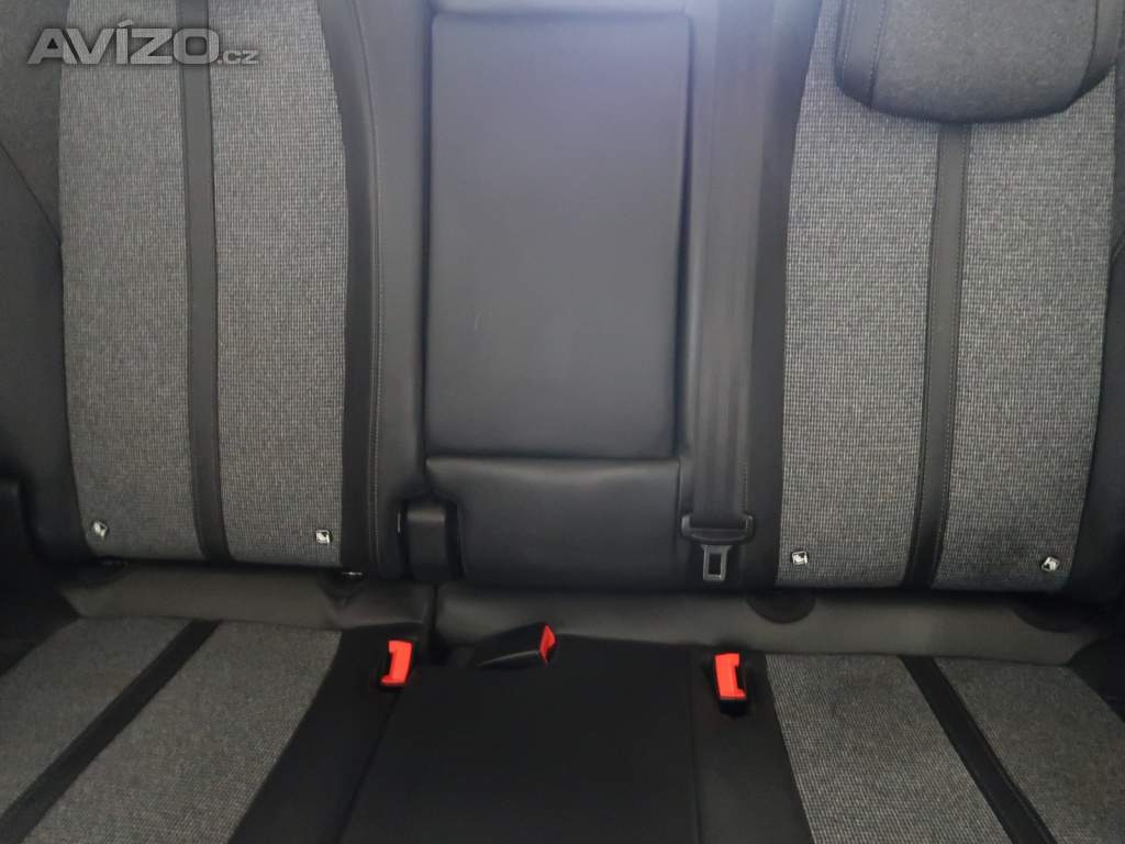 Foto inzerátu Peugeot 3008 1.5 BlueHDi