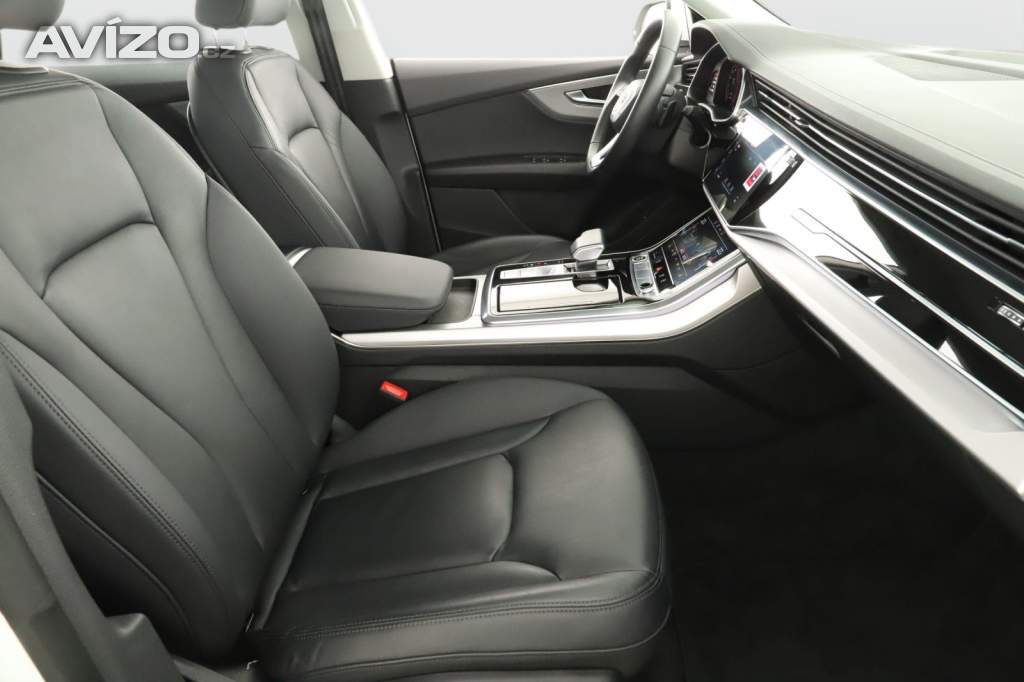 Foto inzerátu Audi Q8 55 TFSI