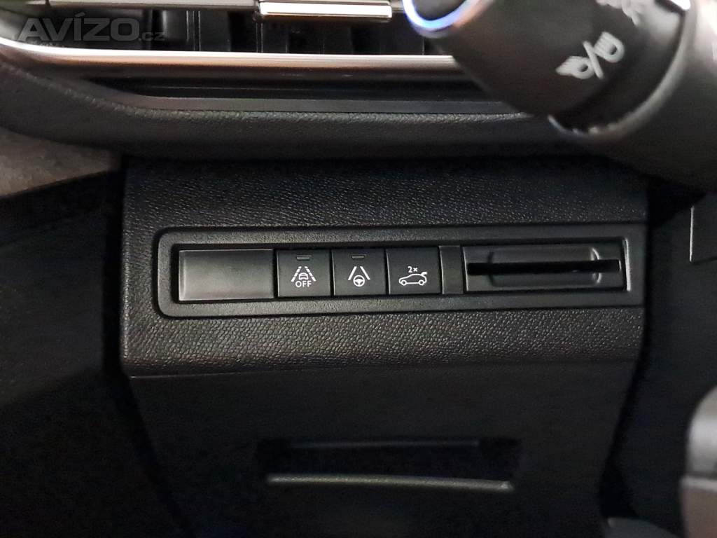 Foto inzerátu Peugeot 3008 1.2 PureTech