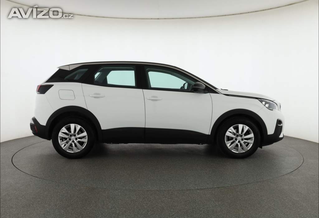 Foto inzerátu Peugeot 3008 1.2 PureTech