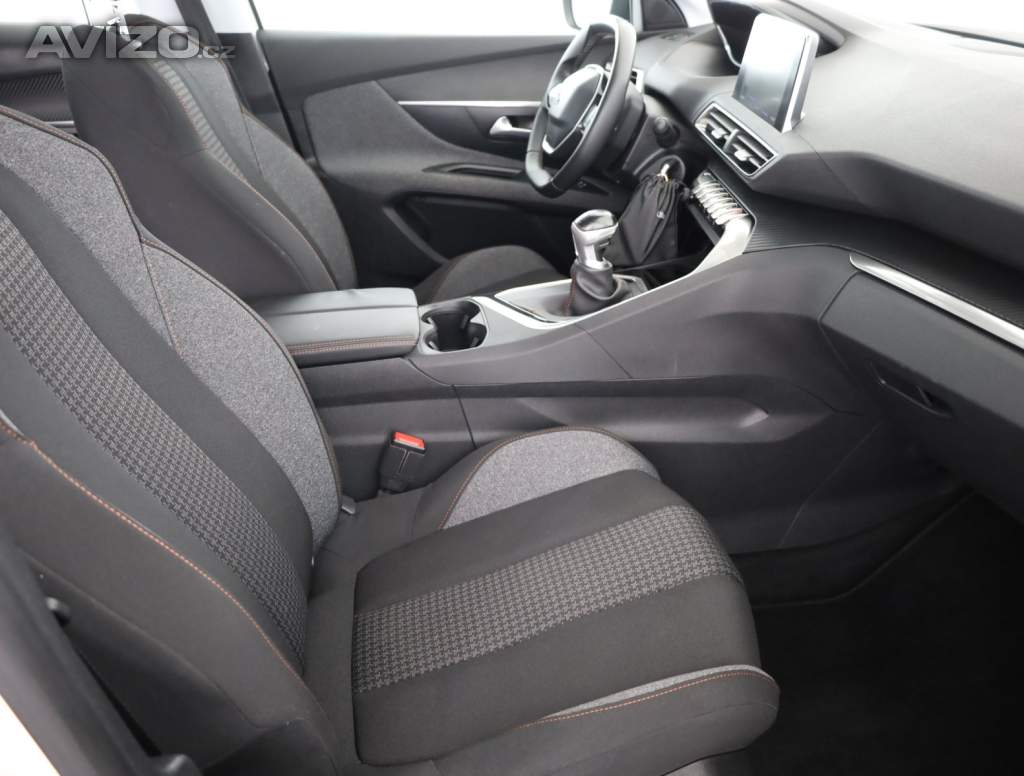 Foto inzerátu Peugeot 3008 1.2 PureTech