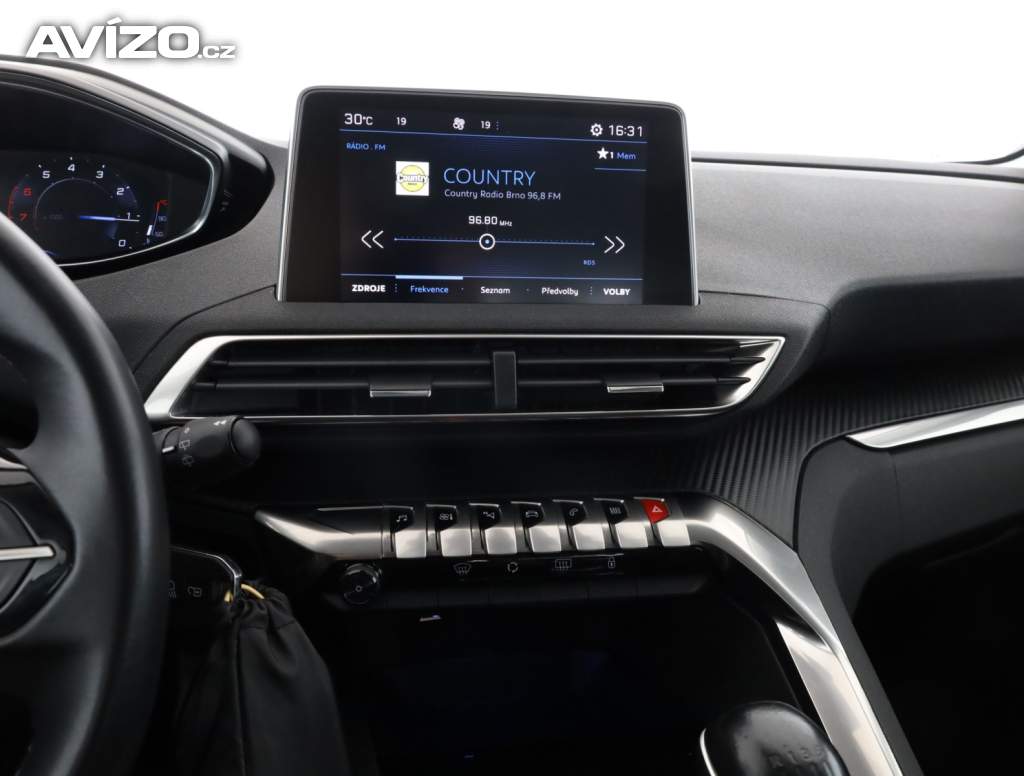 Foto inzerátu Peugeot 3008 1.2 PureTech