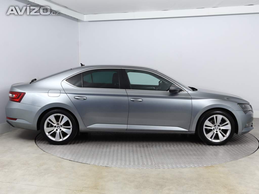 Foto inzerátu Skoda Superb 2.0 TDI 4x4