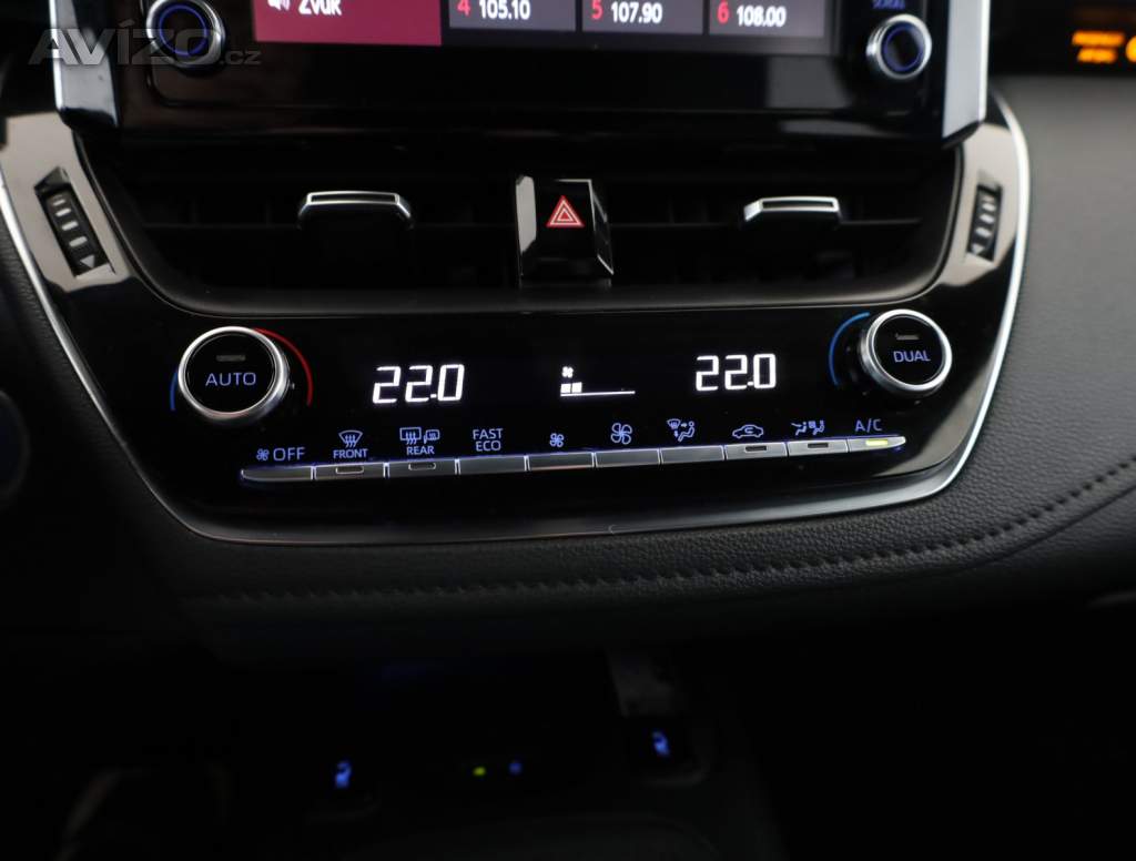 Foto inzerátu Toyota Corolla 2.0 Hybrid