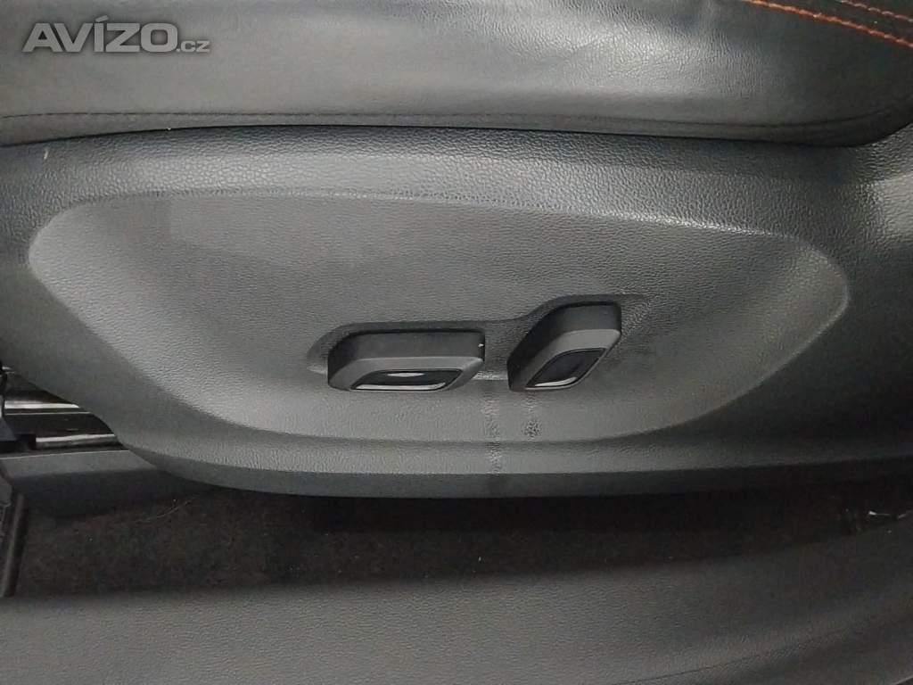 Foto inzerátu MG ZS SUV 1.0 Turbo