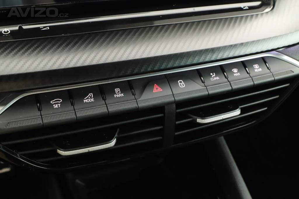 Foto inzerátu Skoda Octavia 1.5 eTSI mHEV