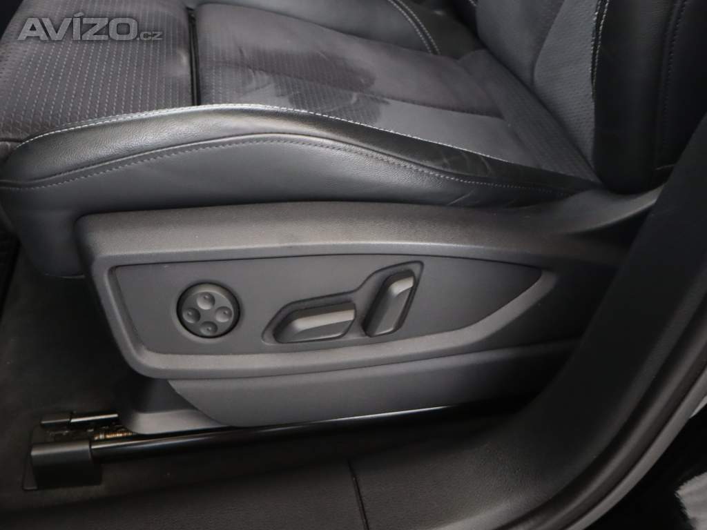 Foto inzerátu Audi Q5 40 TDI