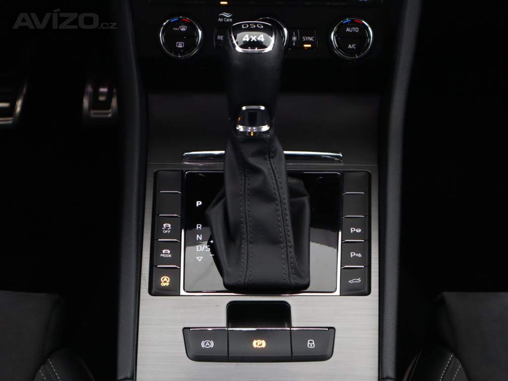 Foto inzerátu Skoda Superb 2.0 TDI
