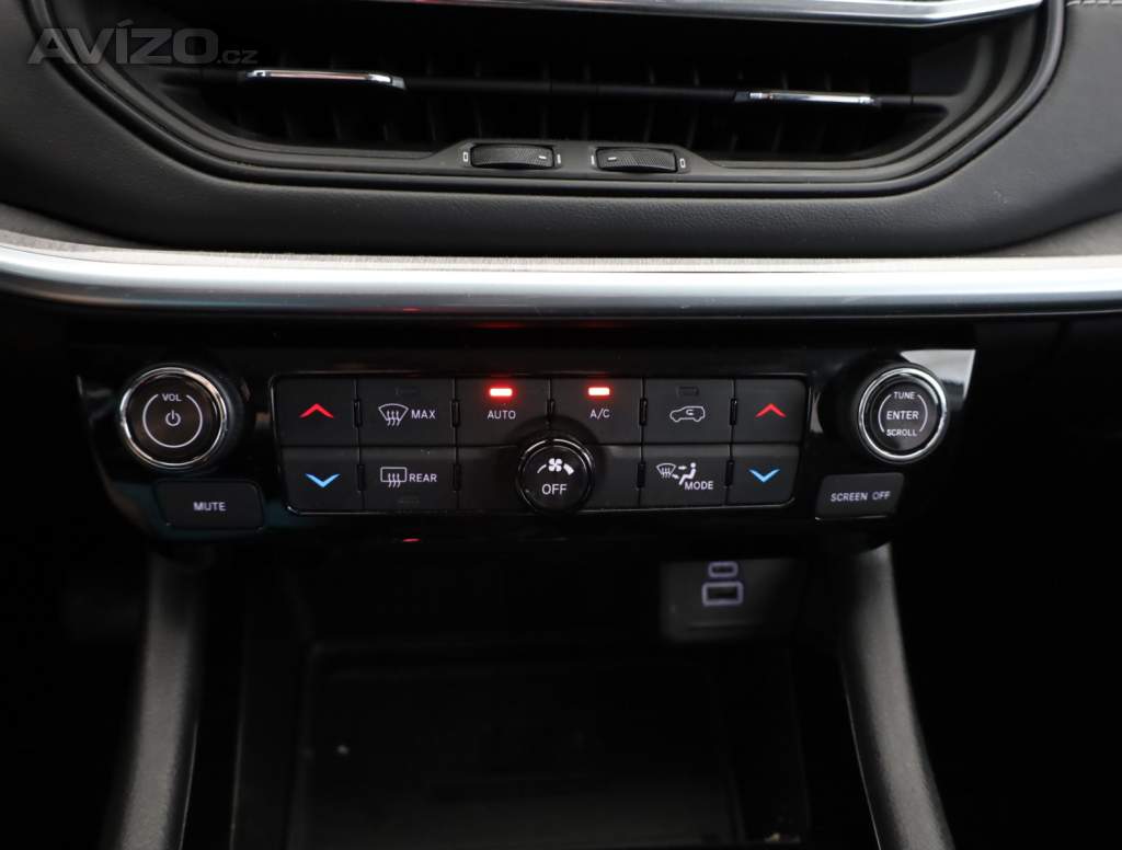 Foto inzerátu Jeep Compass 1.5 Turbo e-Hybrid